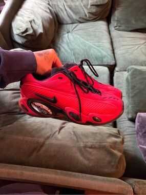 NOCTA x Nike Glide 'Bright Crimson'

Sneakers